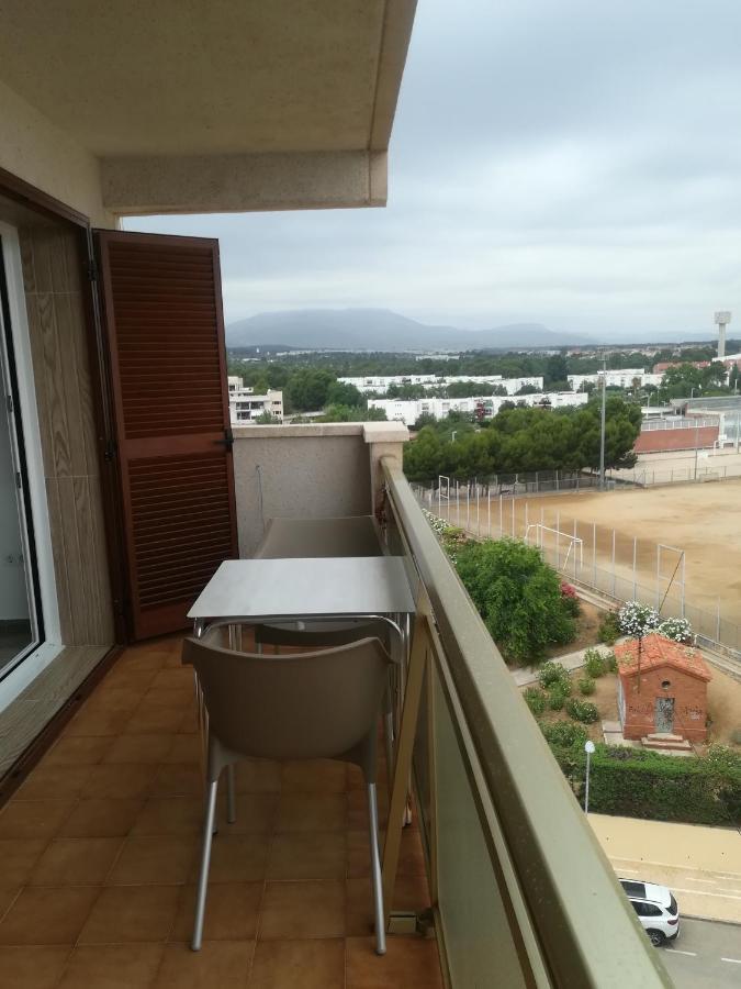 Apartamento Con Vistas, Entre Mar Y Montana Оспиталет де л'Инфант Екстериор снимка